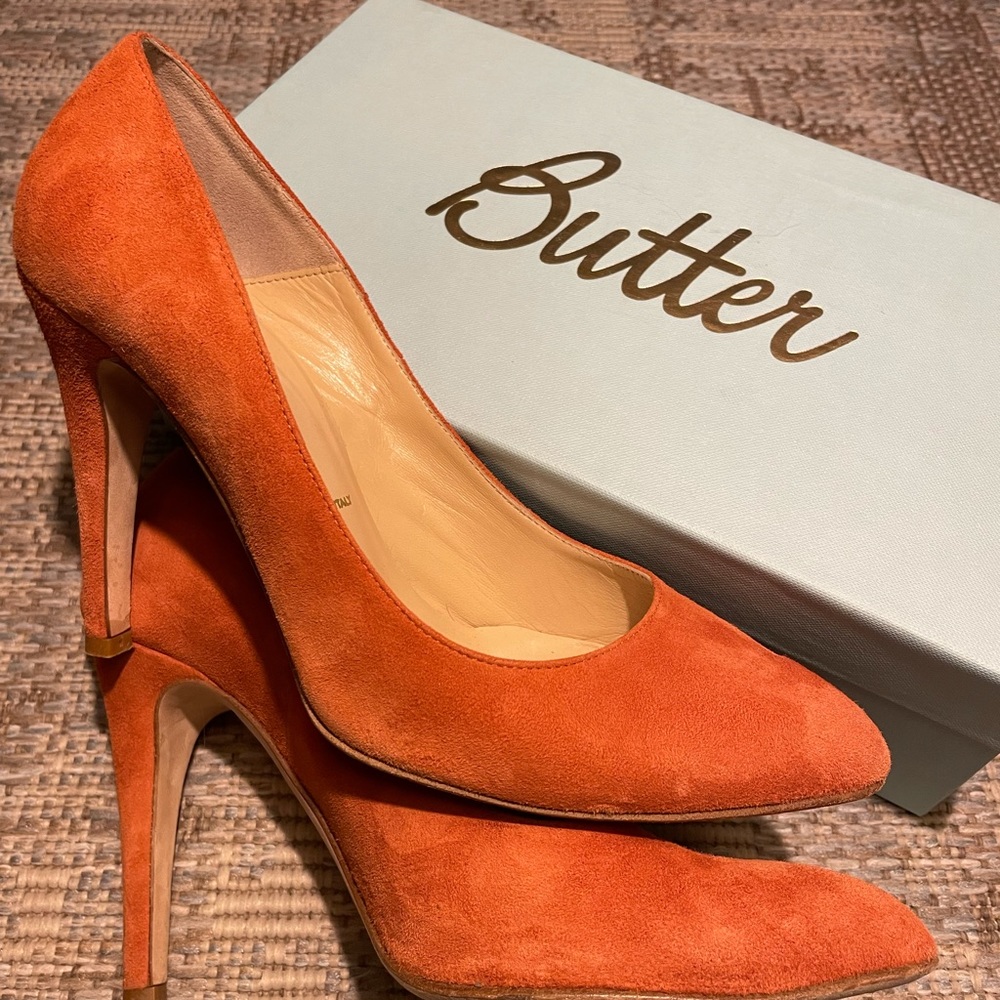 4” fun “spice” colored heels. Look forward to Spring and Summer!